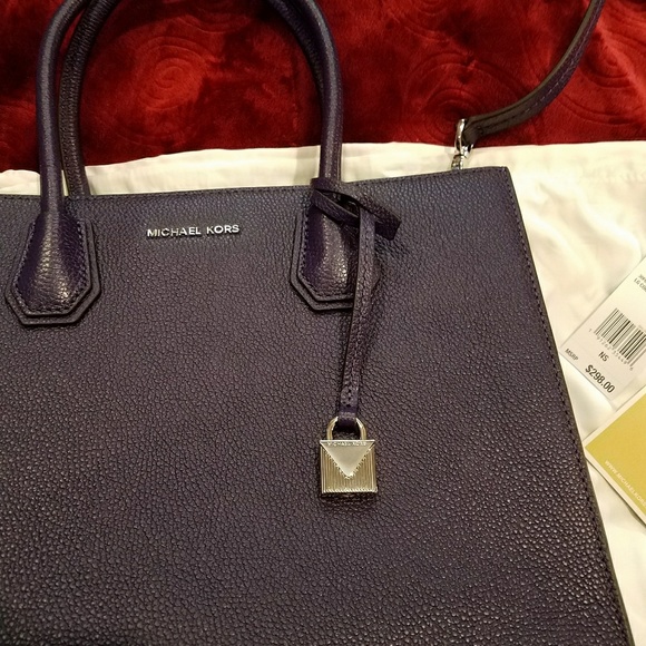 Michael Kors~Mercer Large Leather Convertible Tote - Picture 2 of 8